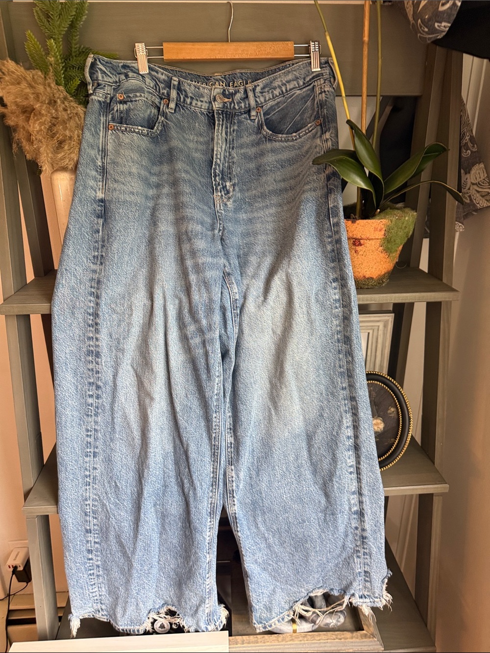 American Eagle Outfitters Light Wash Relaxed Wide-Leg Jeans